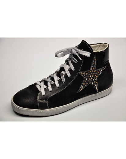 SNEAKER ALTO CAMOSCIO+PELLE NERO+BORCHIE