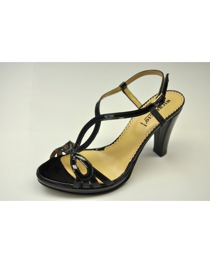 SANDALO VERNICE NERO PLATO`70