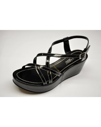 SANDALO VERNICE NERO  PLATO`50