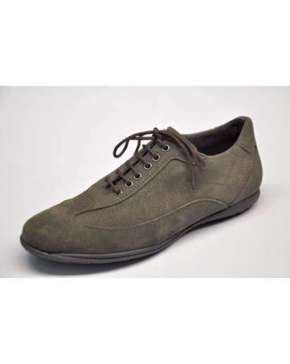 SNEAKER CAMOSCIO TUNDRA LACCIO