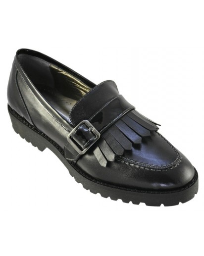 SCARPA A MOCASSINO NAPPA E VERNICE NERA
